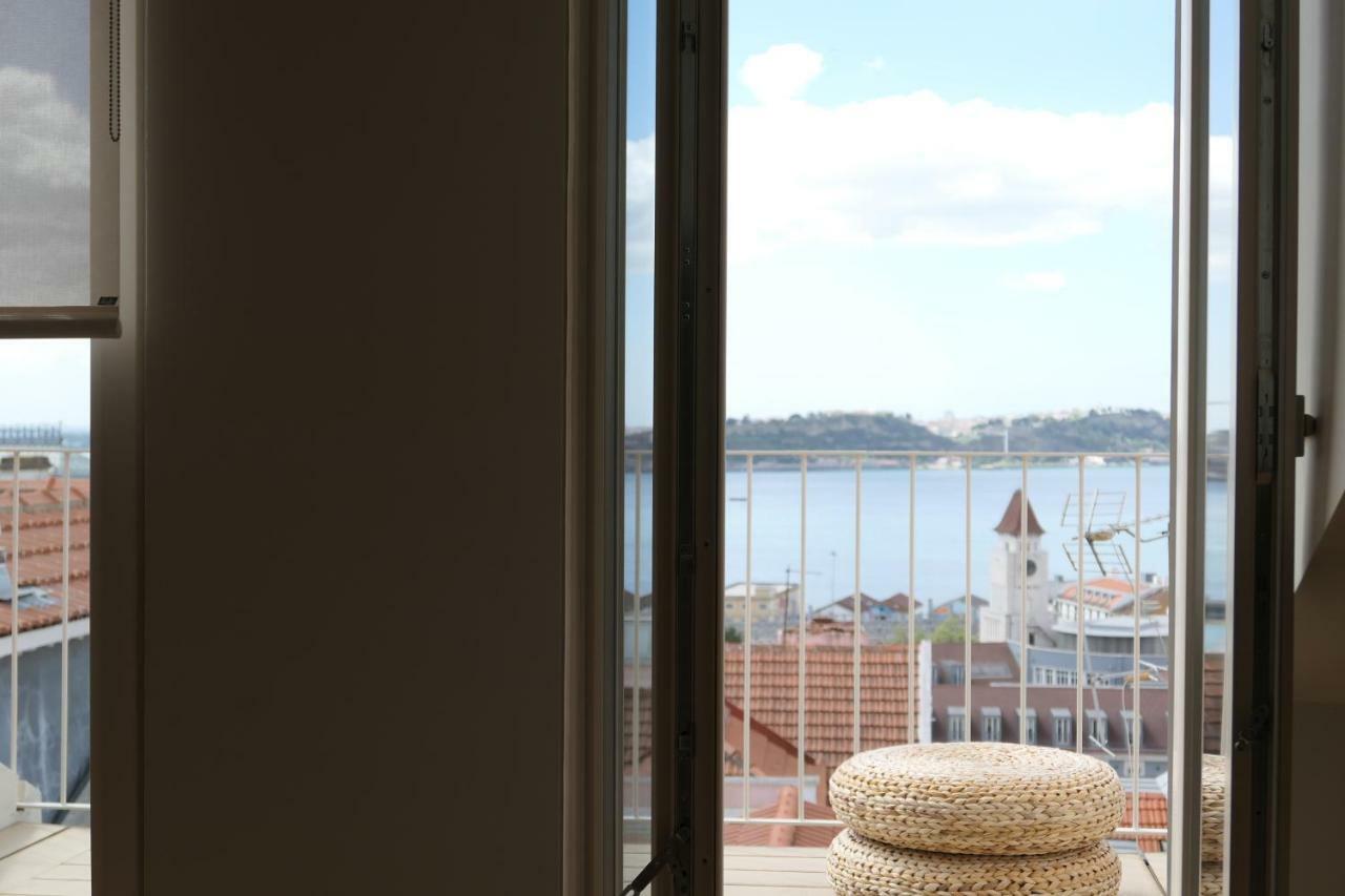 Casas na Portuguesa - Bica Chiado Lisboa Exterior foto