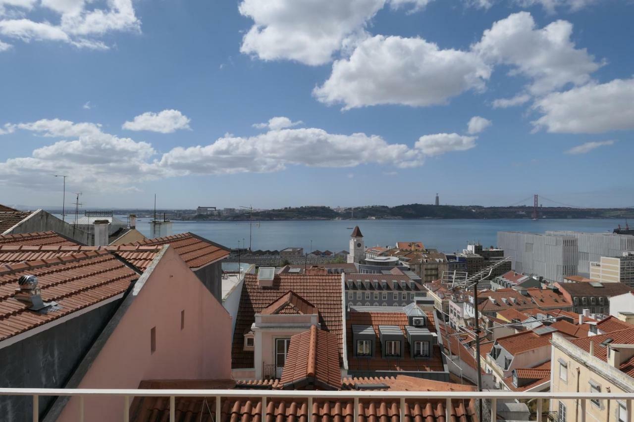 Casas na Portuguesa - Bica Chiado Lisboa Exterior foto